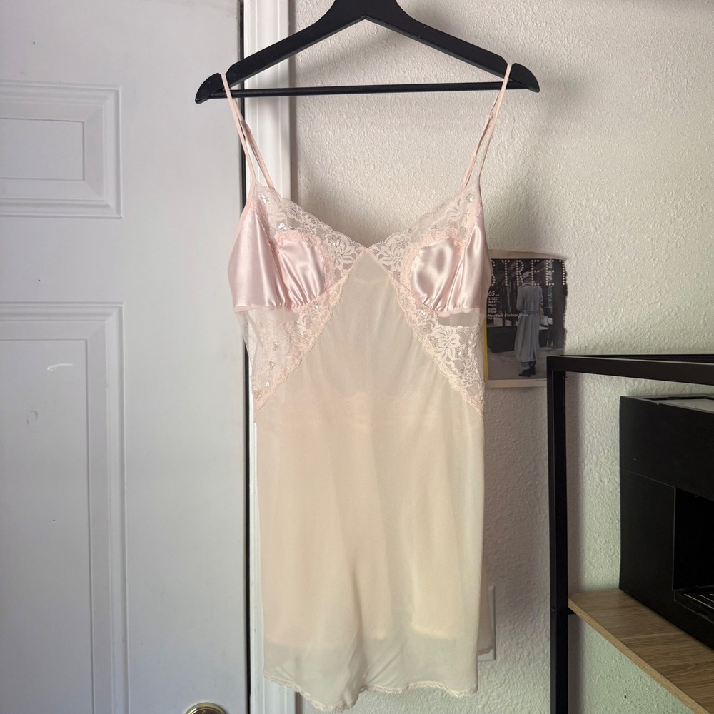 VICTORIA'S SECRET y2k pink blush peach lace satin sheer cami tank top